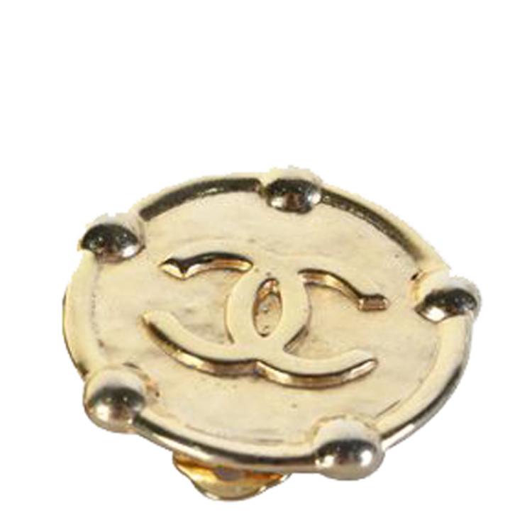 Pre Owned Chanel Gold Plated Metal Logo Clip-on Earrings