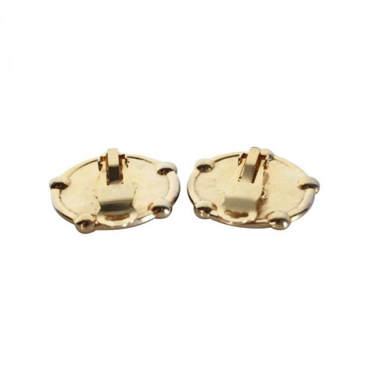 Pre Owned Chanel Gold Plated Metal Logo Clip-on Earrings