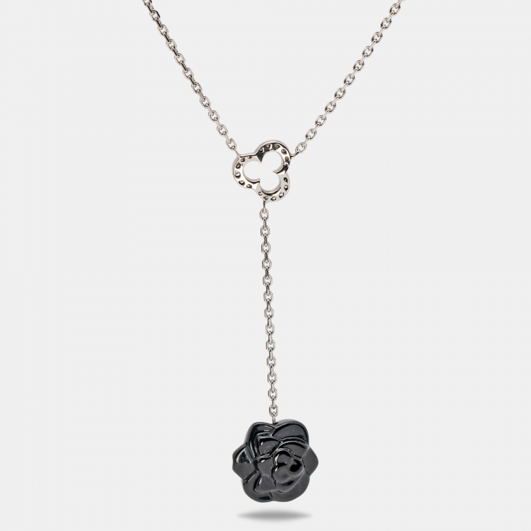 Pre Owned Chanel Camelia Sculpte Diamond Onyx 18k White Gold Necklace