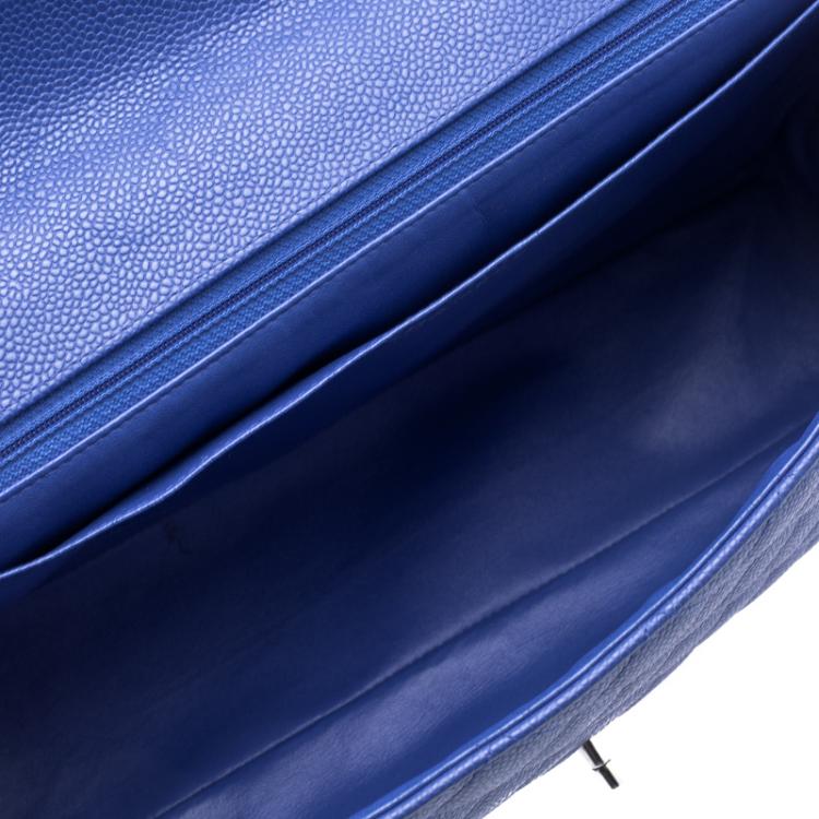 مملوكة مسبقًا Chanel Blue Quilted Caviar Leather Maxi Classic Single Flap Bag