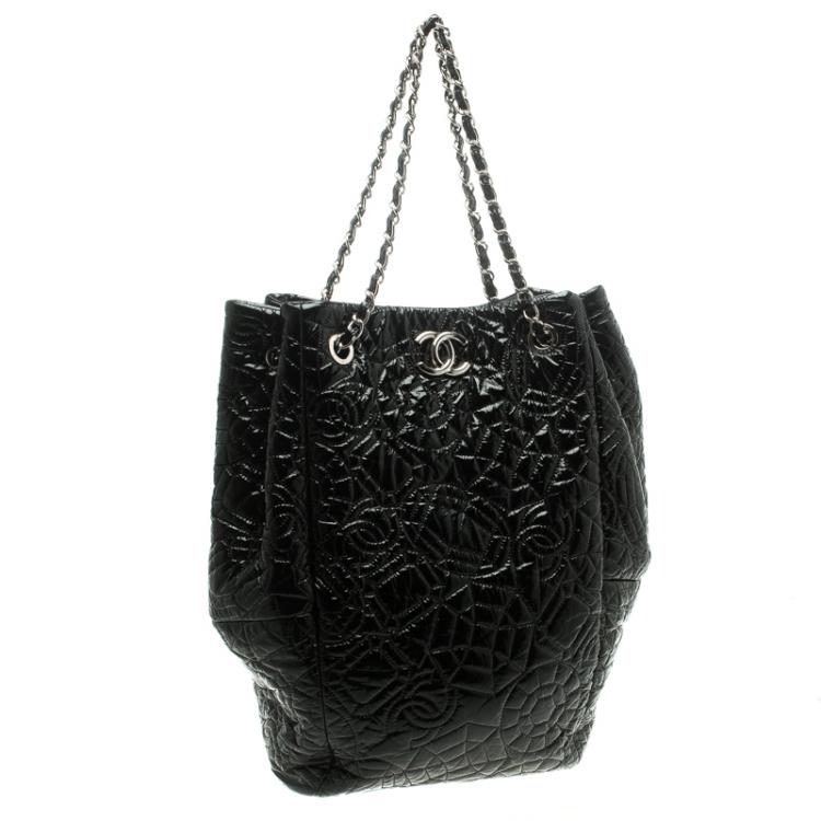Pre Owned Chanel Black Patent Vinyl Rock In Moscow Tote