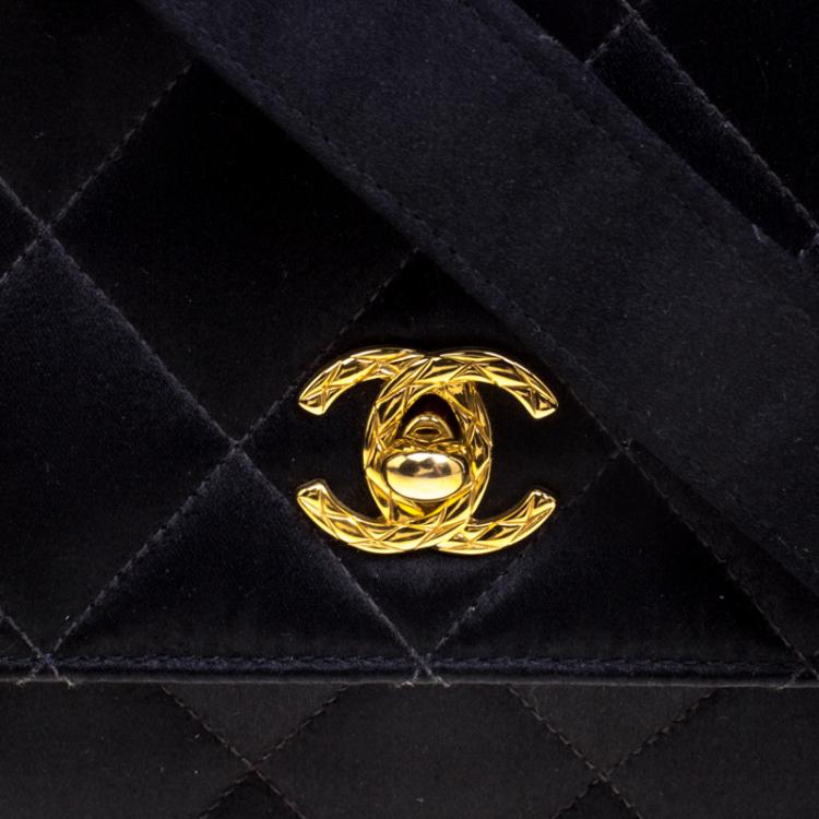 Pre Owned Chanel Black Quilted Satin Classic Flap Crossbody Bag