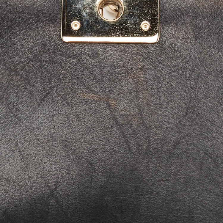 Pre Owned Chanel Black Quilted Leather Medium Chain Detail Boy Flap Bag