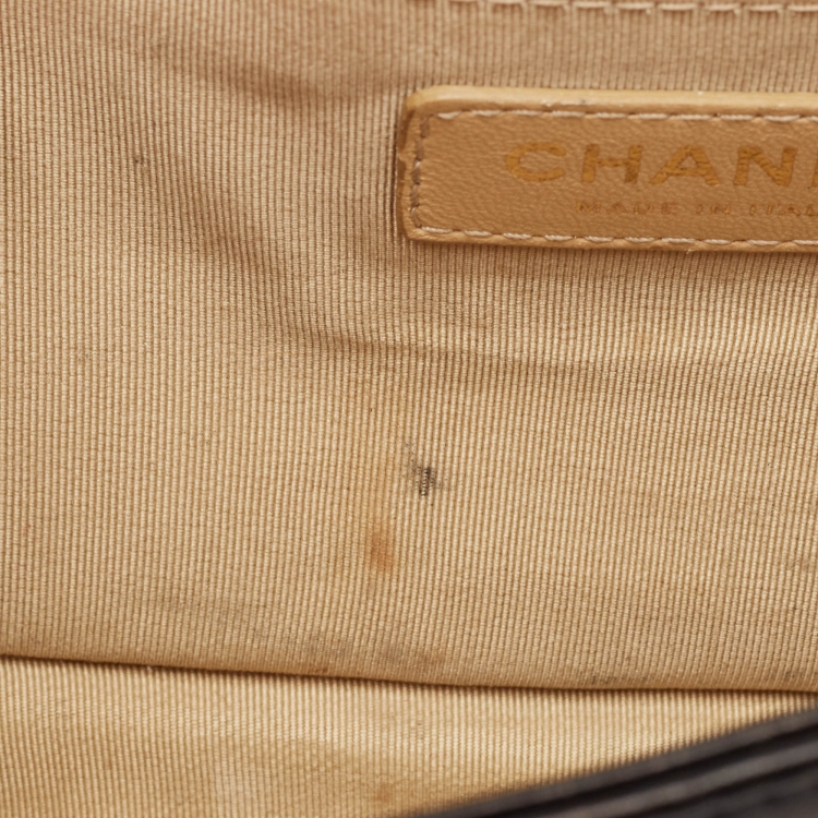 Pre Owned Chanel Black Quilted Leather Medium Chain Detail Boy Flap Bag