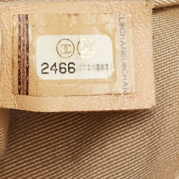 Pre Owned Chanel Black Quilted Leather Medium Chain Detail Boy Flap Bag