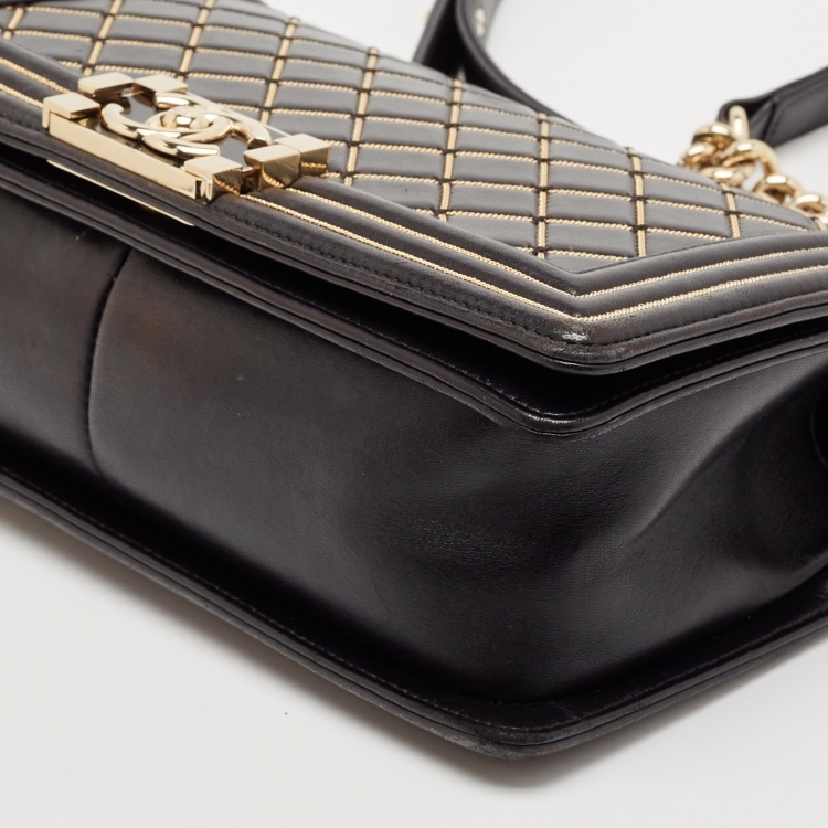 Pre Owned Chanel Black Quilted Leather Medium Chain Detail Boy Flap Bag