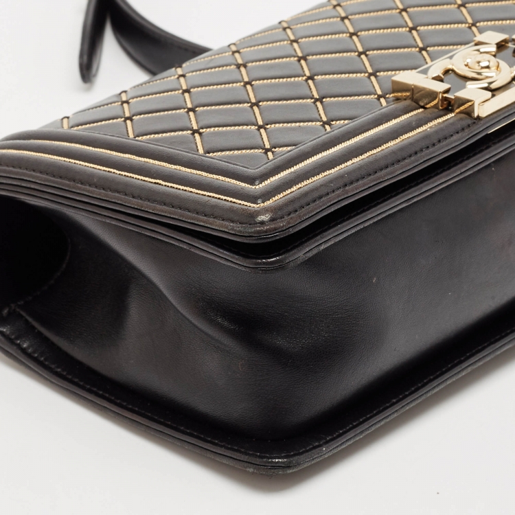 Pre Owned Chanel Black Quilted Leather Medium Chain Detail Boy Flap Bag