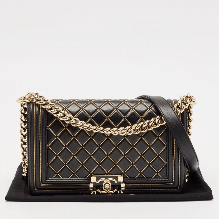 Pre Owned Chanel Black Quilted Leather Medium Chain Detail Boy Flap Bag