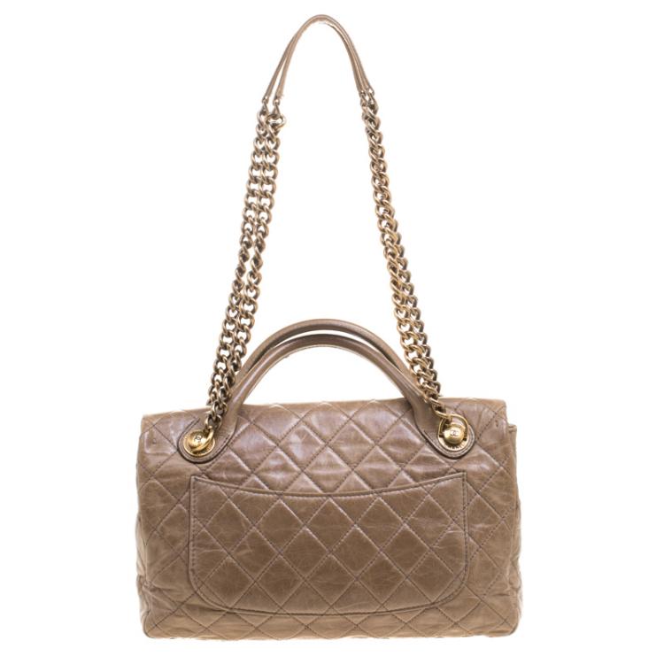 Pre Owned Chanel Beige Quilted Glazed Leather Medium Castle Rock Top Handle Bag