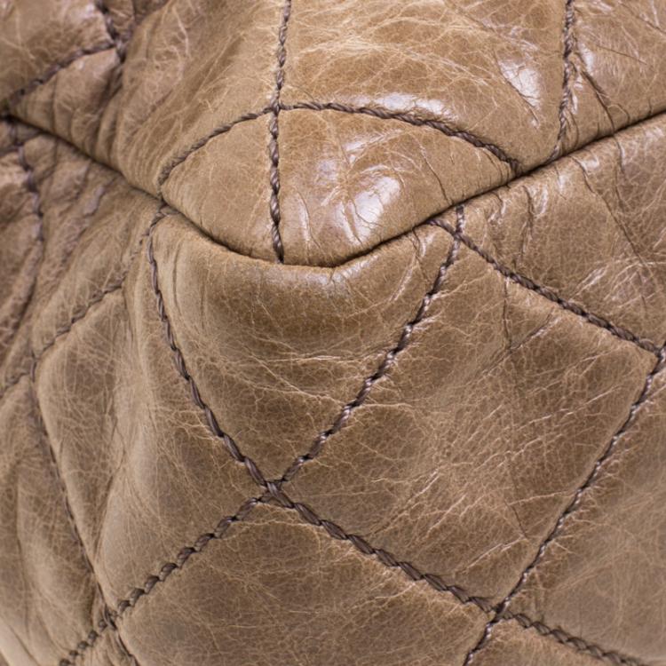 Pre Owned Chanel Beige Quilted Glazed Leather Medium Castle Rock Top Handle Bag