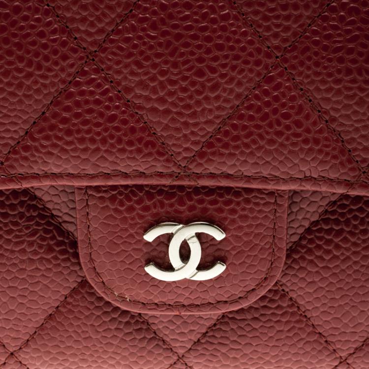 Pre Owned Chanel Red Quilted Caviar Leather Classic Flap Wallet