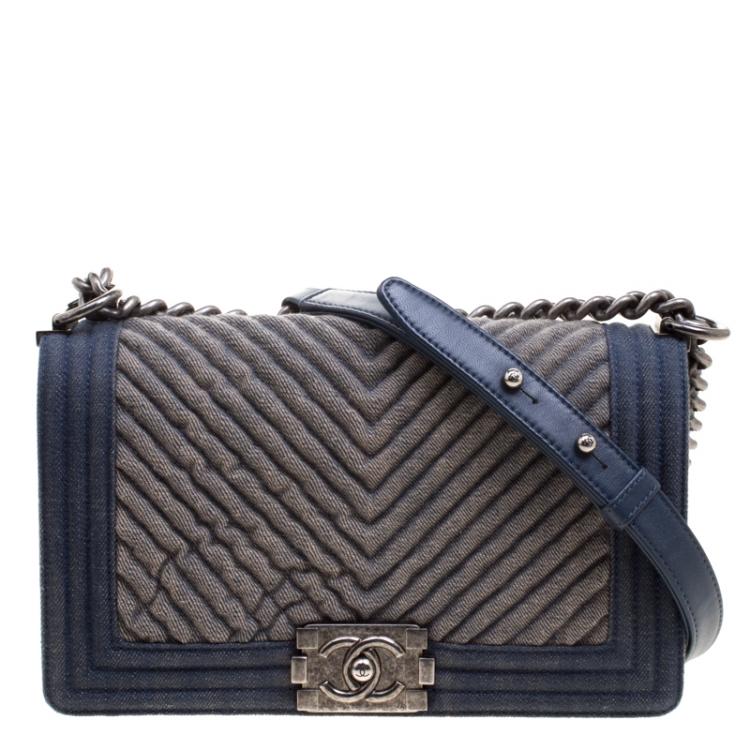 Chanel Boy Flap Bag Chevron Calfskin New Medium Gray 1508331
