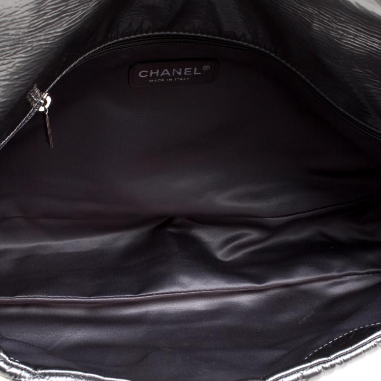 Pre Owned Chanel Silver Patent Vinyl Graphic Edge Classic Flap Bag