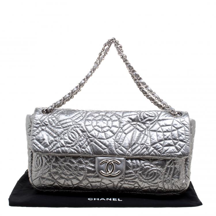 Pre Owned Chanel Silver Patent Vinyl Graphic Edge Classic Flap Bag