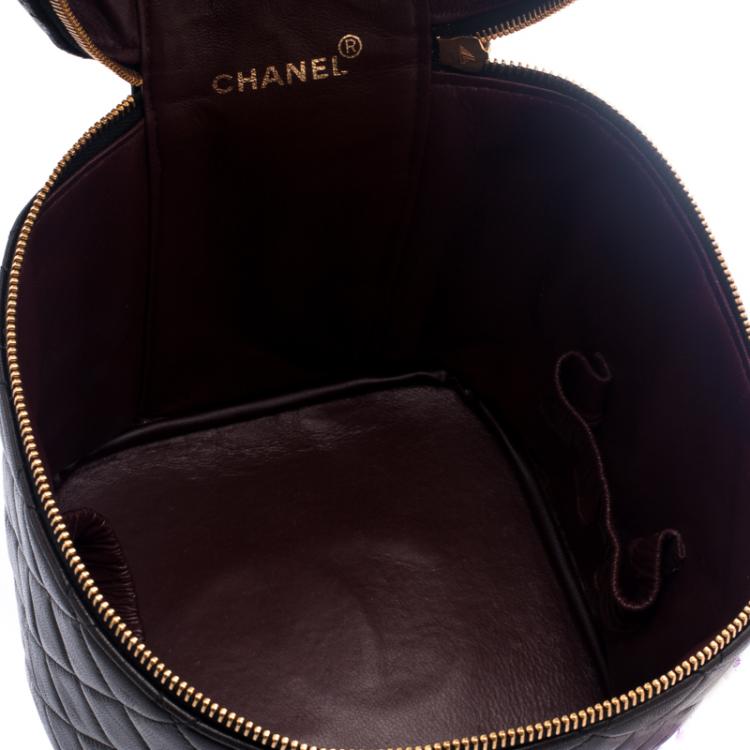 Pre Owned Chanel Dark Brown Quilted Leather Vanity Case