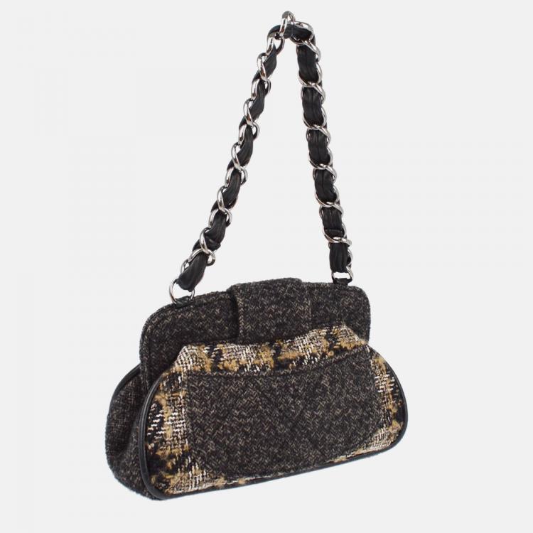 Pre Owned Chanel Black Tweed Shoulder Bag