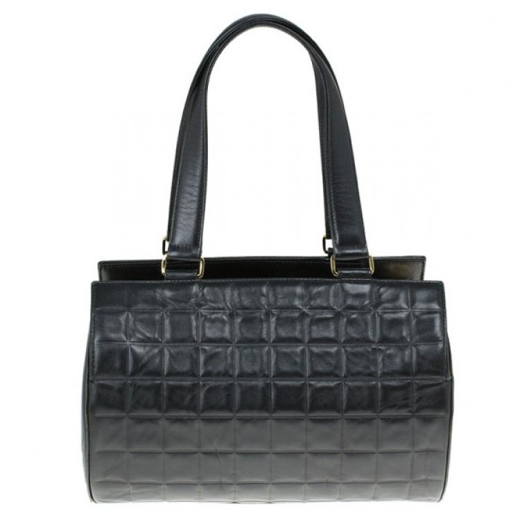 Pre Owned Chanel Black Leather Chocolate Bar Barrel Bag