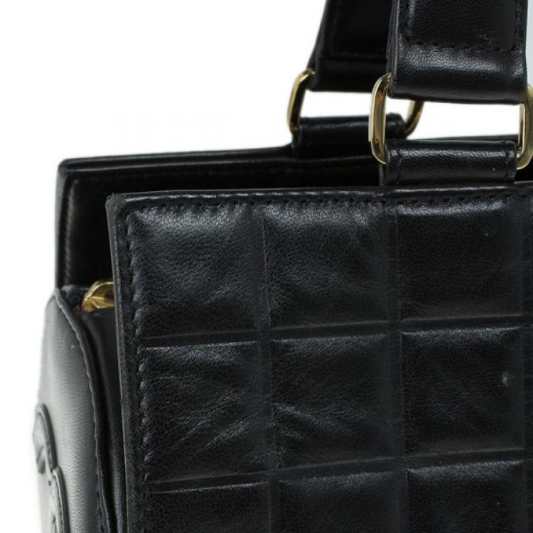 Pre Owned Chanel Black Leather Chocolate Bar Barrel Bag