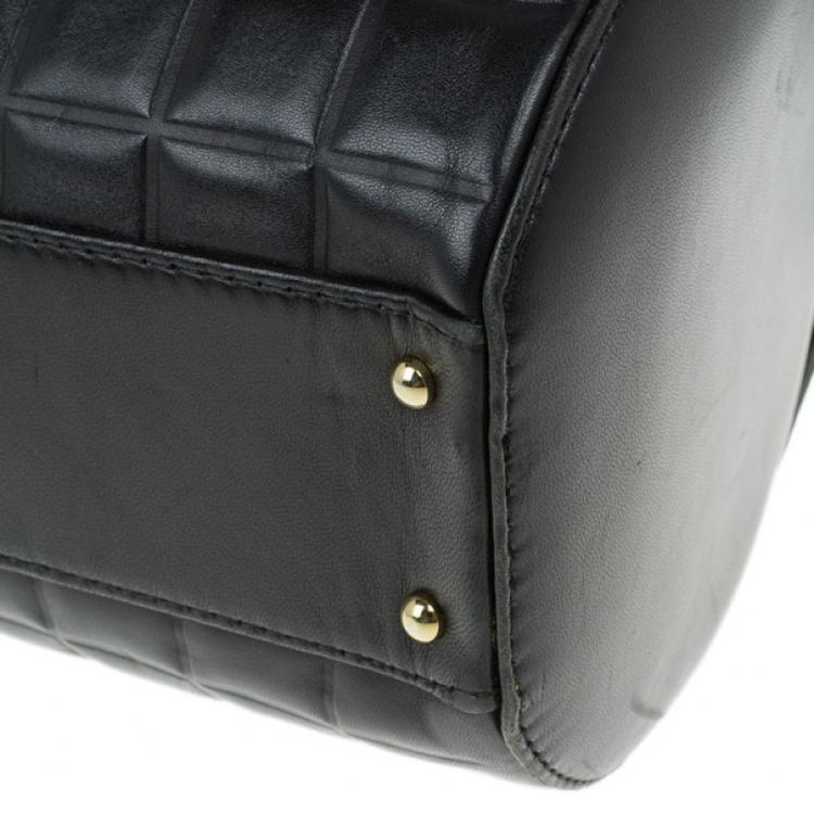 Pre Owned Chanel Black Leather Chocolate Bar Barrel Bag