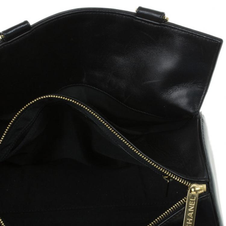 Pre Owned Chanel Black Leather Chocolate Bar Barrel Bag