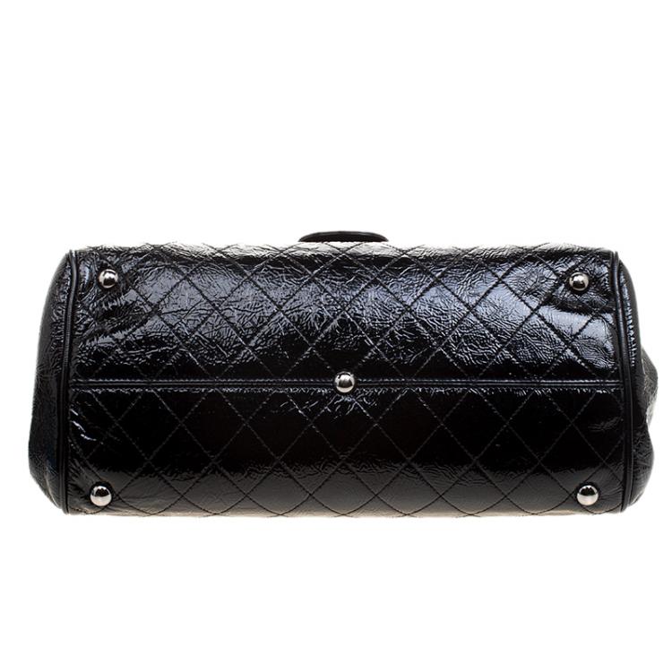 Pre Owned Chanel Black Quilted Patent Leather Kisslock Classic Flap Shoulder Bag