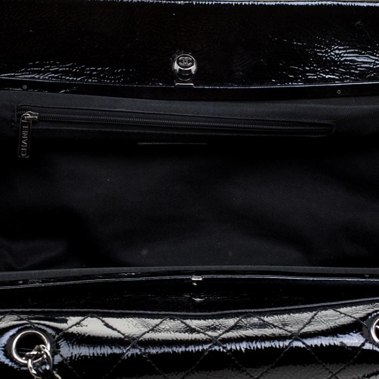 Pre Owned Chanel Black Quilted Patent Leather Kisslock Classic Flap Shoulder Bag