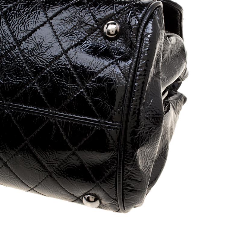 Pre Owned Chanel Black Quilted Patent Leather Kisslock Classic Flap Shoulder Bag