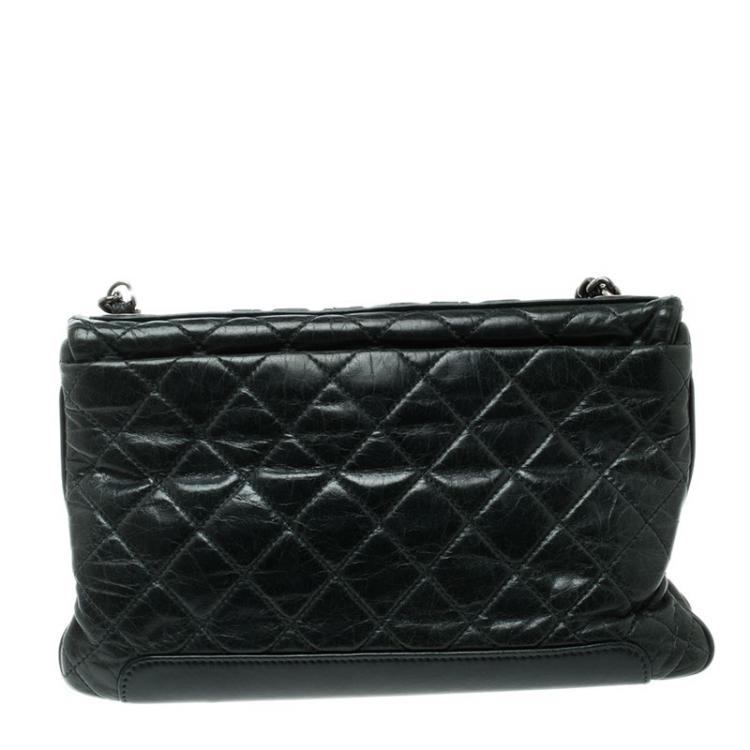 Pre Owned Chanel Dark Green Quilted Leather Classic Flap Shoulder Bag