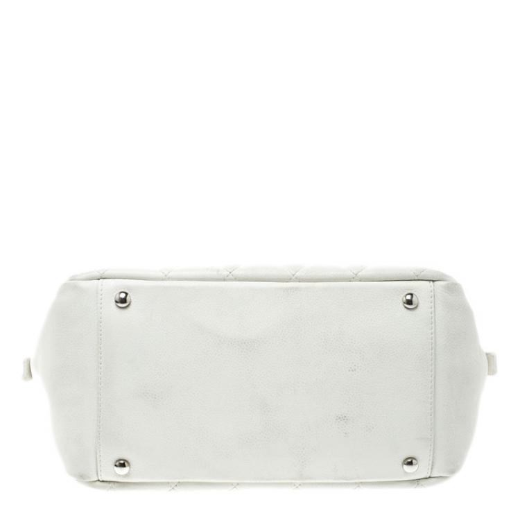 Pre Owned Chanel White Quilted Caviar Leather Petite Timeless Shopper Tote