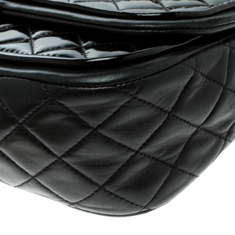 Pre Owned Chanel Black Quilted Patent Leather Classic Flap Bag