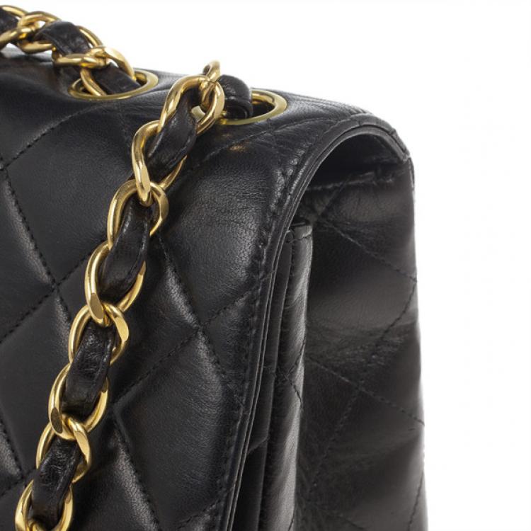 Pre Owned Chanel Black Lambskin Jumbo Classic Single Flap Shoulder Bag