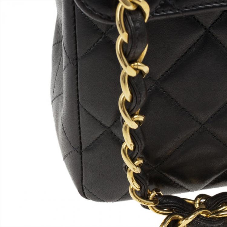 Pre Owned Chanel Black Lambskin Jumbo Classic Single Flap Shoulder Bag