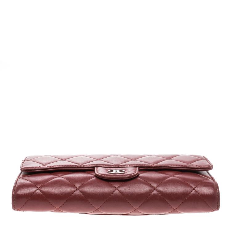 Pre Owned Chanel Red Quilted Leather Classic Flap Wallet