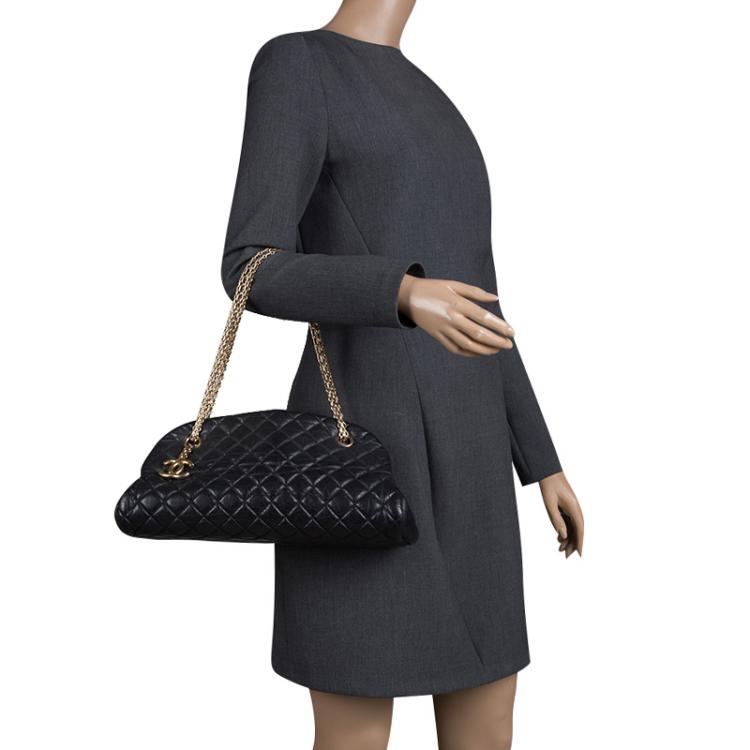 مملوكة مسبقًا Chanel Black Quilted Leather Medium Just Mademoiselle Bowling Bag