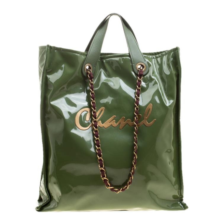 Pre Owned Chanel Green Patent Leather Shopper Tote