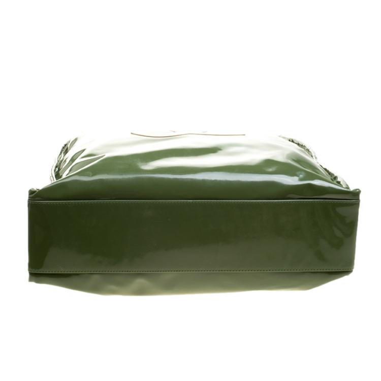 Pre Owned Chanel Green Patent Leather Shopper Tote