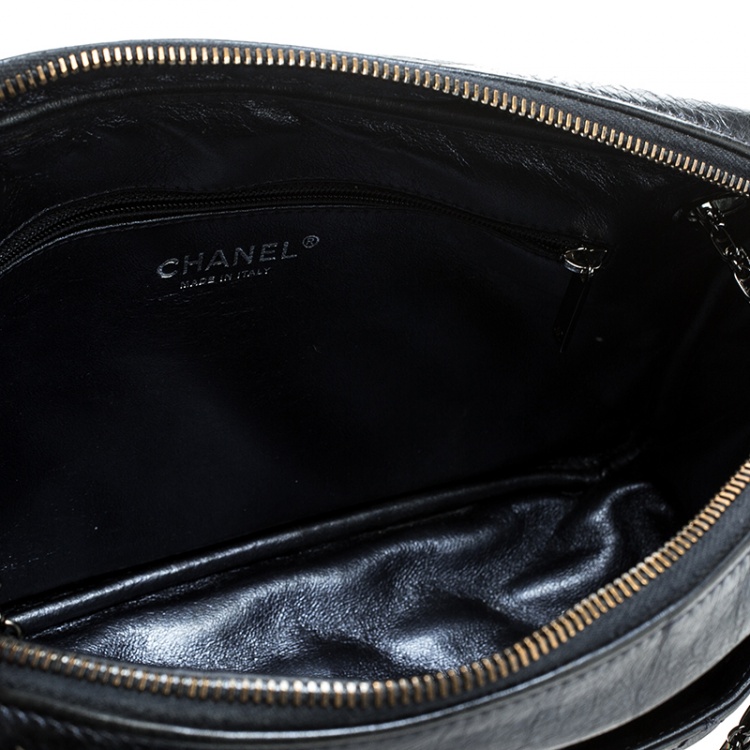 Pre Owned Chanel Metallic Blue Quilted Leather Medium Reissue Camera Bag