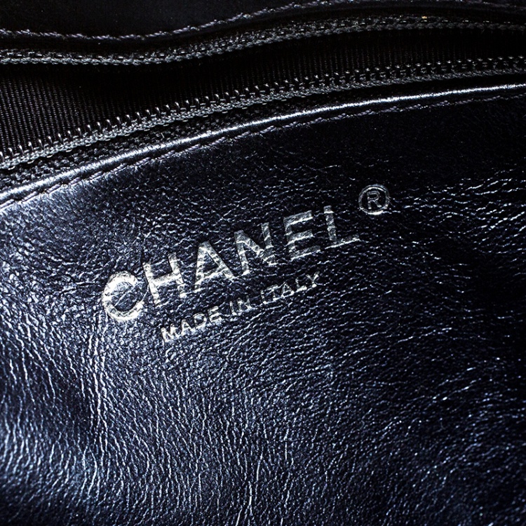 Pre Owned Chanel Metallic Blue Quilted Leather Medium Reissue Camera Bag