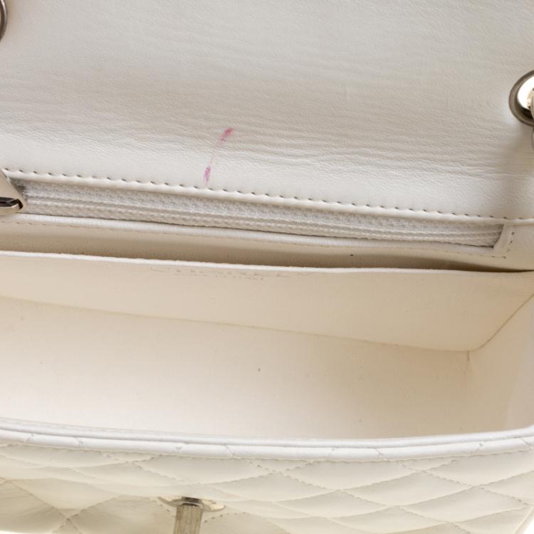 Pre Owned Chanel White Quilted Leather Mini Classic Single Flap Bag