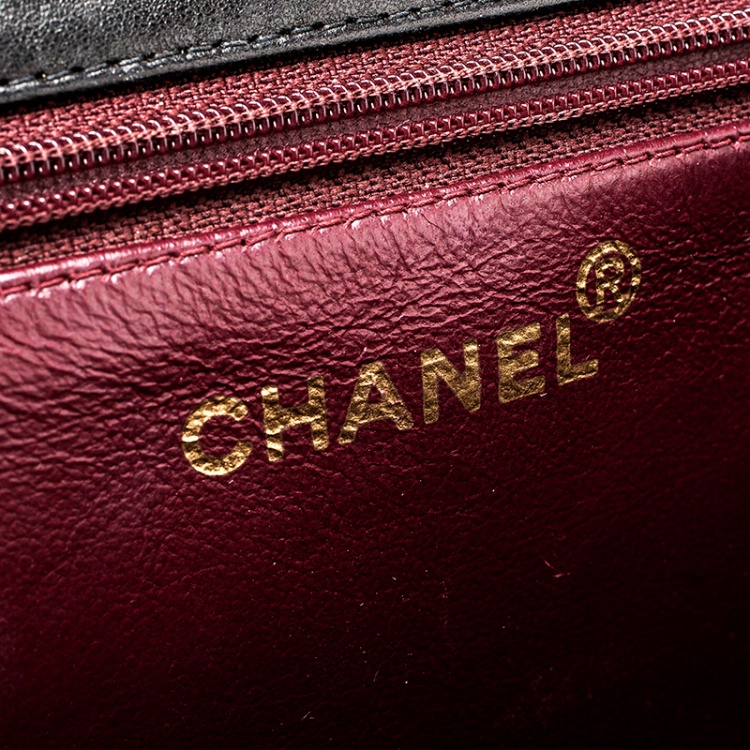 Pre Owned Chanel Black Quilted Leather Medium Vintage Classic Single Flap Bag