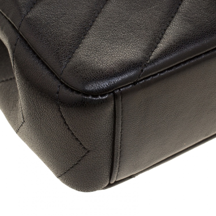 Pre Owned Chanel Black Herringbone Quilted Leather Flap Bag w/ Removable Red Pouch