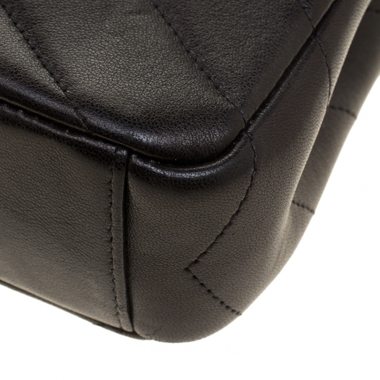 Pre Owned Chanel Black Herringbone Quilted Leather Flap Bag w/ Removable Red Pouch