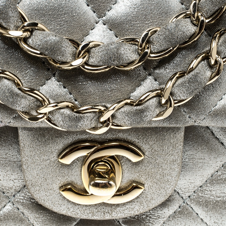 Pre Owned Chanel Silver Quilted Leather New Mini Classic Single Flap Bag