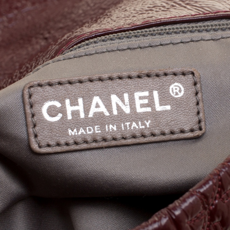 Pre Owned Chanel Burgundy Patent Leather Rock in Moscow Jumbo Classic Flap Bag