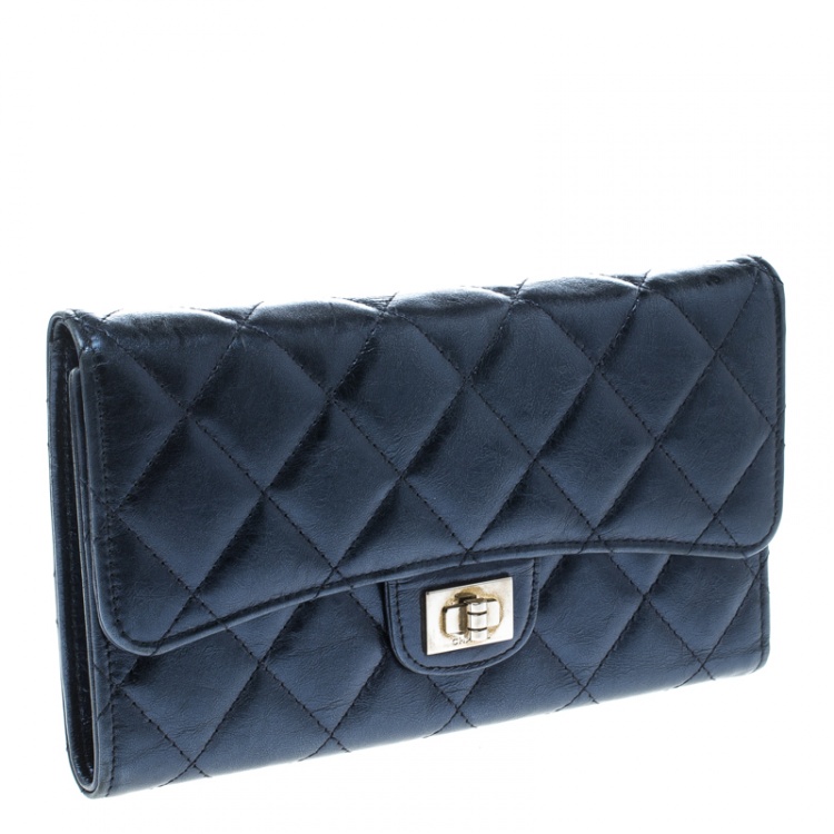 Pre Owned Chanel Metallic Blue Quilted Leather Reissue Trifold Wallet