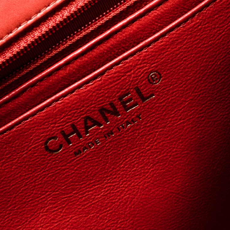 Pre Owned Chanel Red Quilted Leather Maxi Classic Single Flap Bag