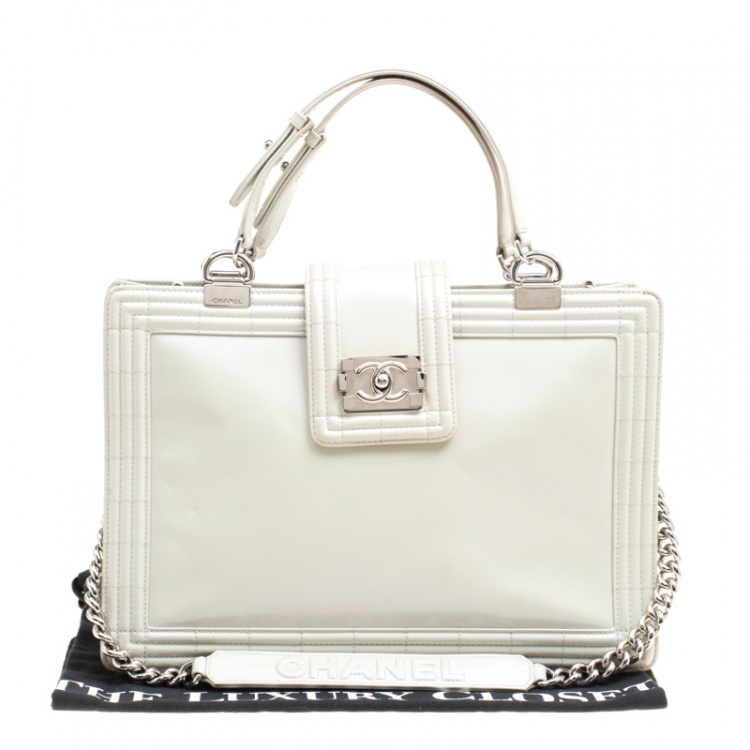 Pre Owned Chanel Off White Leather Reverso Boy Tote