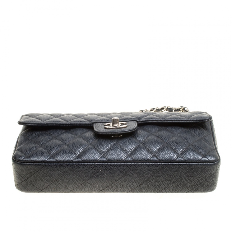 Pre Owned Chanel Black Quilted Caviar Leather Classic Single Flap Bag