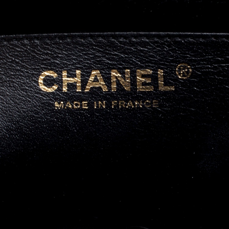 Pre Owned Chanel Black Quilted Caviar Leather Jumbo Classic Single Flap Bag