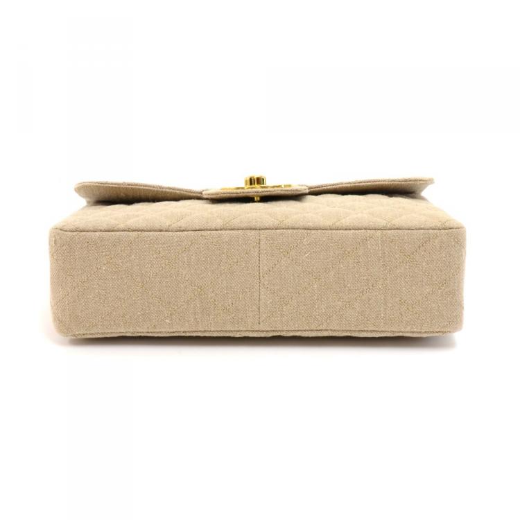 مملوكة مسبقًا Chanel Beige Quilted Canvas Jumbo Vintage Flap Bag